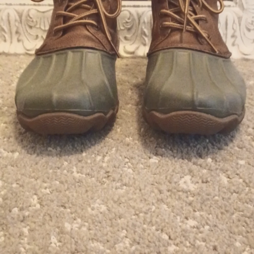 Sperry Top Sider Waterproof Duck Boot Olive and Tan
